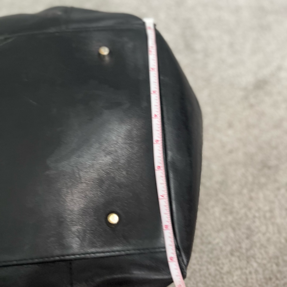 Large Coach Black Leather Voyager Duffle Bag - Internal Pockets, Great Condition - Picture 11 of 12